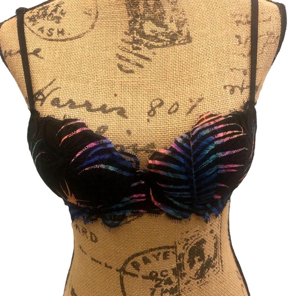 2017 PINK Victoria’s Secret Date Night Bra 32B